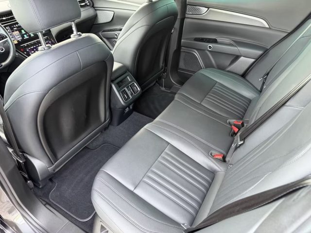 MASERATI Grecale usata, con Leve al volante