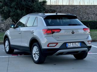 VOLKSWAGEN T-Roc usata, con Autoradio