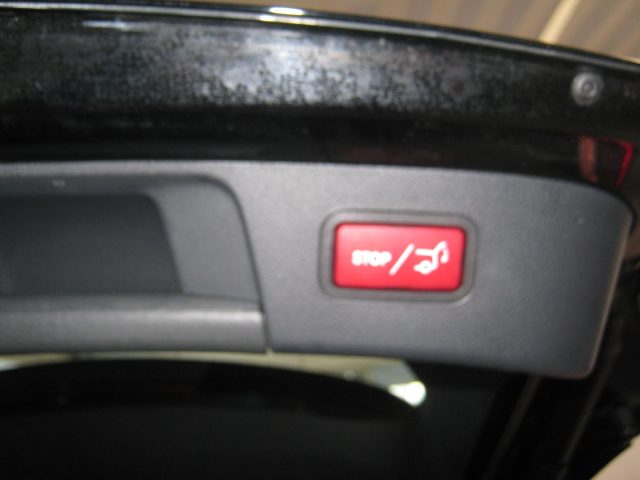 MERCEDES-BENZ GLA 200 usata, con Lettore CD