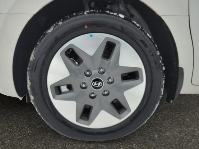 HYUNDAI Staria usata, con Autoradio