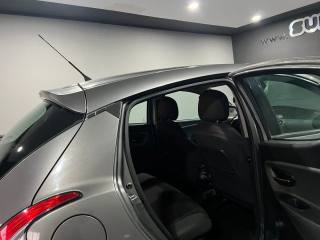 LANCIA Ypsilon usata, con Controllo trazione