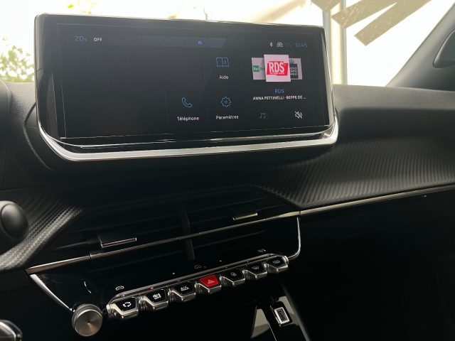 PEUGEOT 2008 usata, con Luci diurne LED