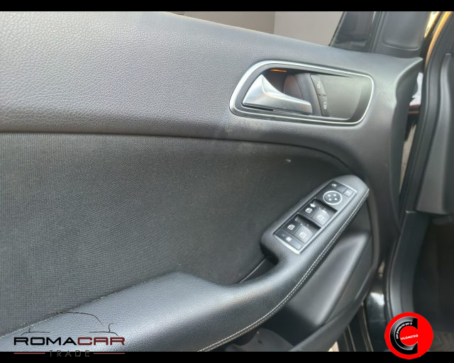 MERCEDES-BENZ B 180 usata, con Bracciolo