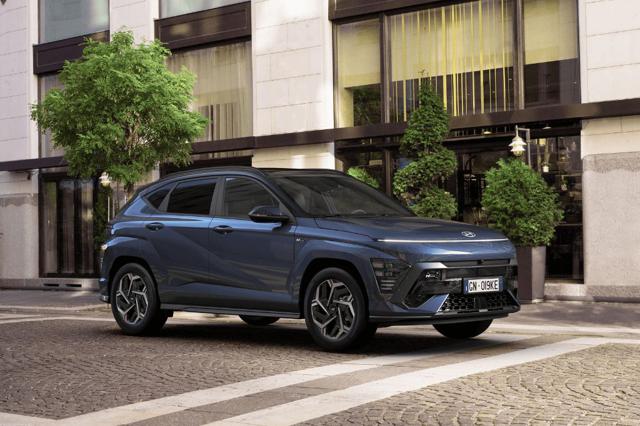 HYUNDAI Kona usata, con Airbag