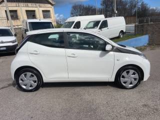 TOYOTA Aygo usata 3