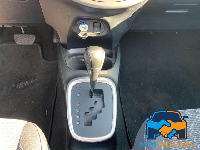 TOYOTA Yaris usata, con Sedile posteriore sdoppiato
