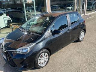 TOYOTA Yaris usata, con Autoradio