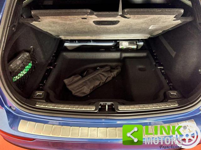 VOLVO V60 usata, con Portellone posteriore elettrico