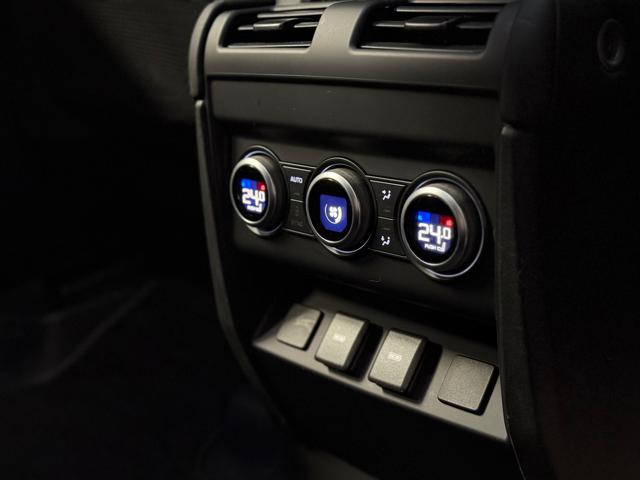 LAND ROVER Defender usata, con Sedile posteriore sdoppiato