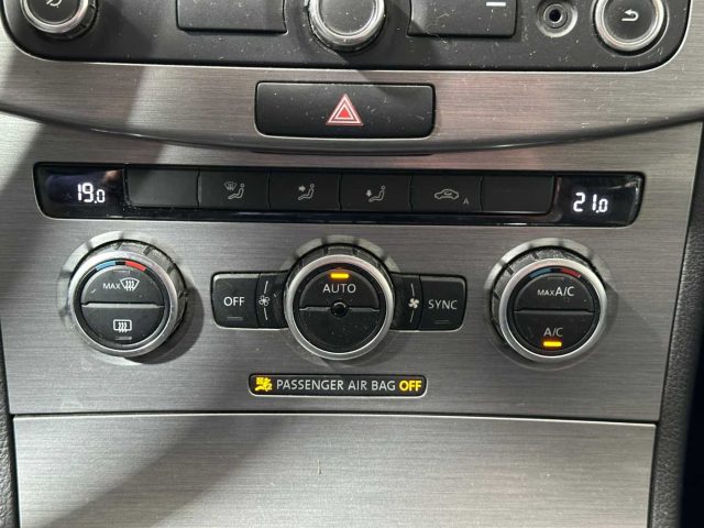 VOLKSWAGEN Passat usata 22