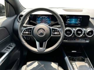 MERCEDES-BENZ GLA 180 usata, con Controllo trazione