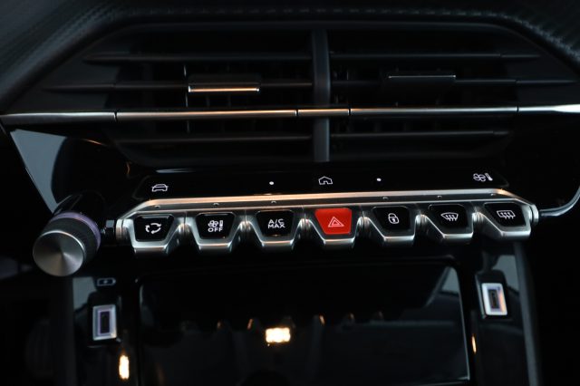 PEUGEOT 208 usata 11