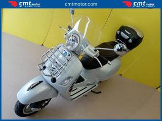 VESPA GTS 300 usata 13