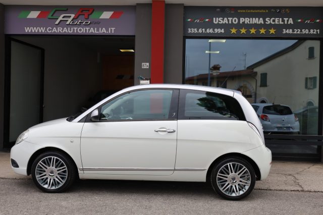LANCIA Ypsilon usata, con Airbag