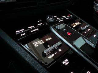 PORSCHE Cayenne usata, con Park Distance Control