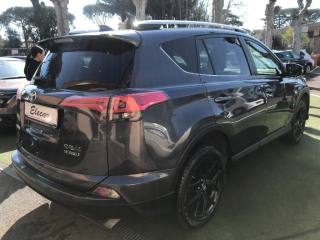 TOYOTA RAV 4 MY23 usata, con Airbag