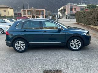 VOLKSWAGEN Tiguan usata, con Airbag laterali