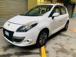 RENAULT Scenic usata, con Airbag