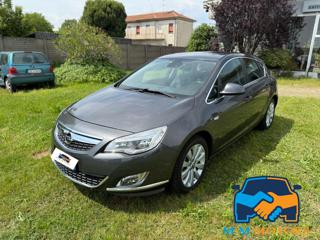 OPEL Astra 1.4  5 porte Cosmo ADATTA NEOPATENTATI