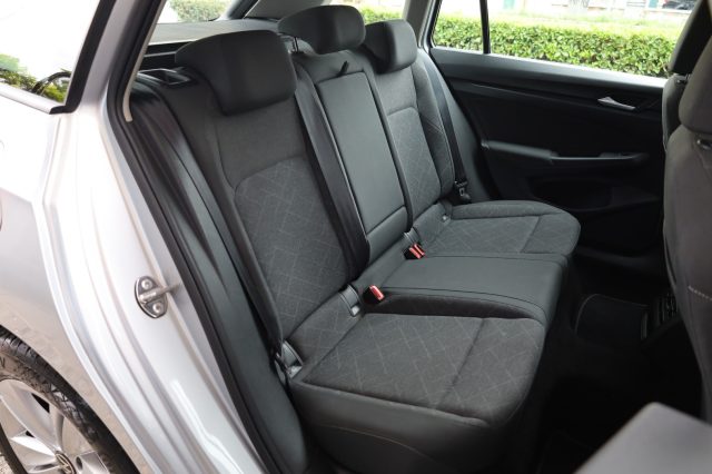 VOLKSWAGEN Golf usata 107