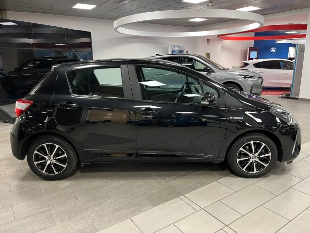 TOYOTA Yaris usata, con Volante in pelle