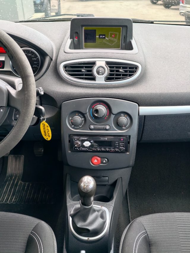 RENAULT Clio usata, con Controllo trazione