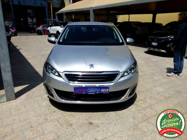 PEUGEOT 308 usata, con Airbag