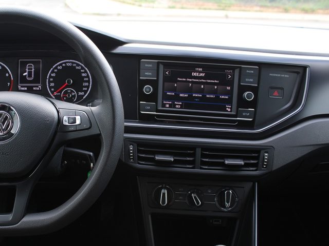 VOLKSWAGEN Polo usata, con Autoradio digitale