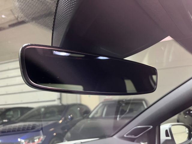 VOLKSWAGEN Golf GTI usata, con Sedile posteriore sdoppiato