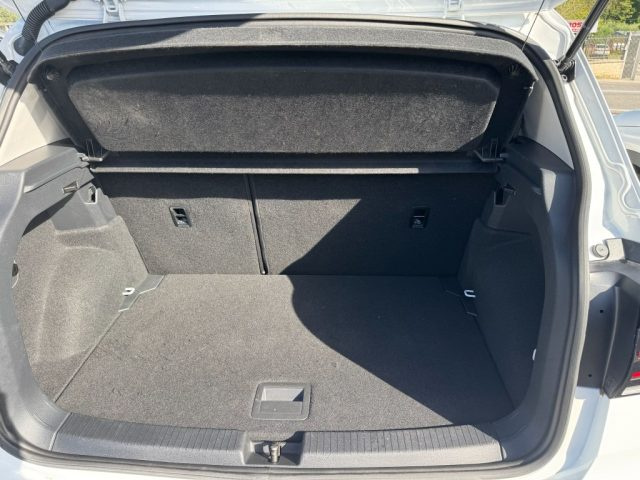 VOLKSWAGEN T-Cross usata, con Autoradio digitale