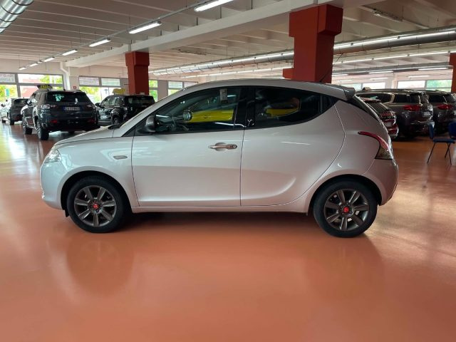 LANCIA Ypsilon usata, con Autoradio