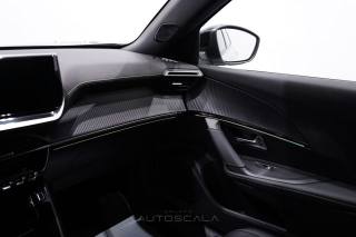 PEUGEOT 2008 usata, con Luci diurne LED