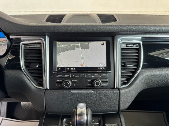 PORSCHE Macan usata 22
