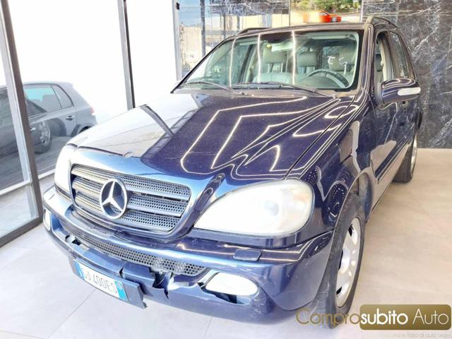 MERCEDES-BENZ ML 270 usata, con Airbag