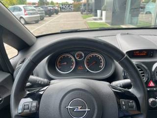 OPEL Corsa usata, con Climatizzatore