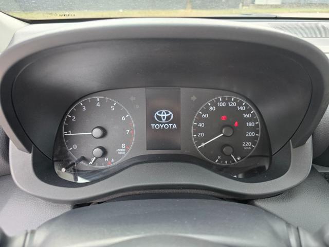 TOYOTA Yaris usata, con Sedile posteriore sdoppiato