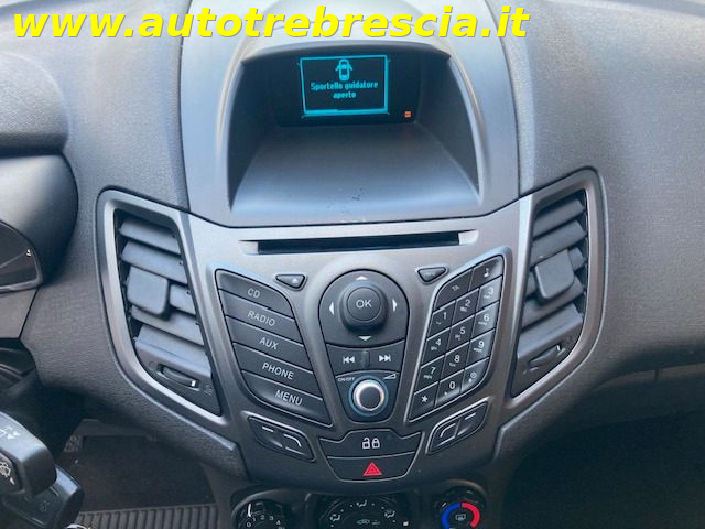 FORD Fiesta usata, con Sensori di parcheggio posteriori