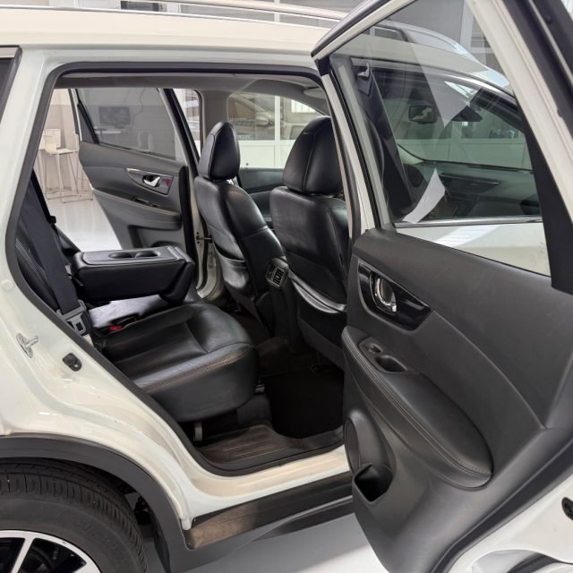 NISSAN X-Trail usata, con Riconoscimento dei segnali stradali
