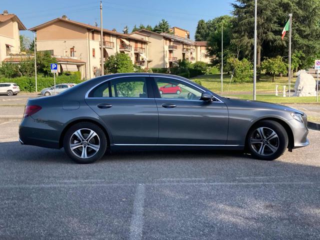 MERCEDES-BENZ E 200 usata, con Airbag Passeggero