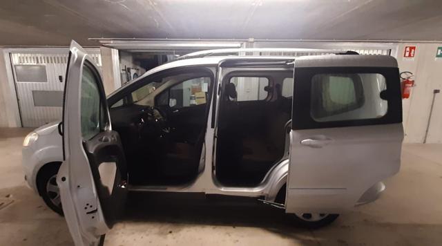 FORD Tourneo Courier usata, con Alzacristalli elettrici