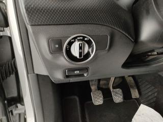 MERCEDES-BENZ A 180 usata, con Boardcomputer