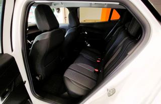 PEUGEOT 2008 usata, con Sistema di navigazione