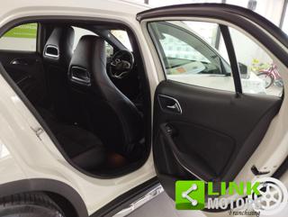 MERCEDES-BENZ GLA 200 usata, con Specchietti laterali elettrici