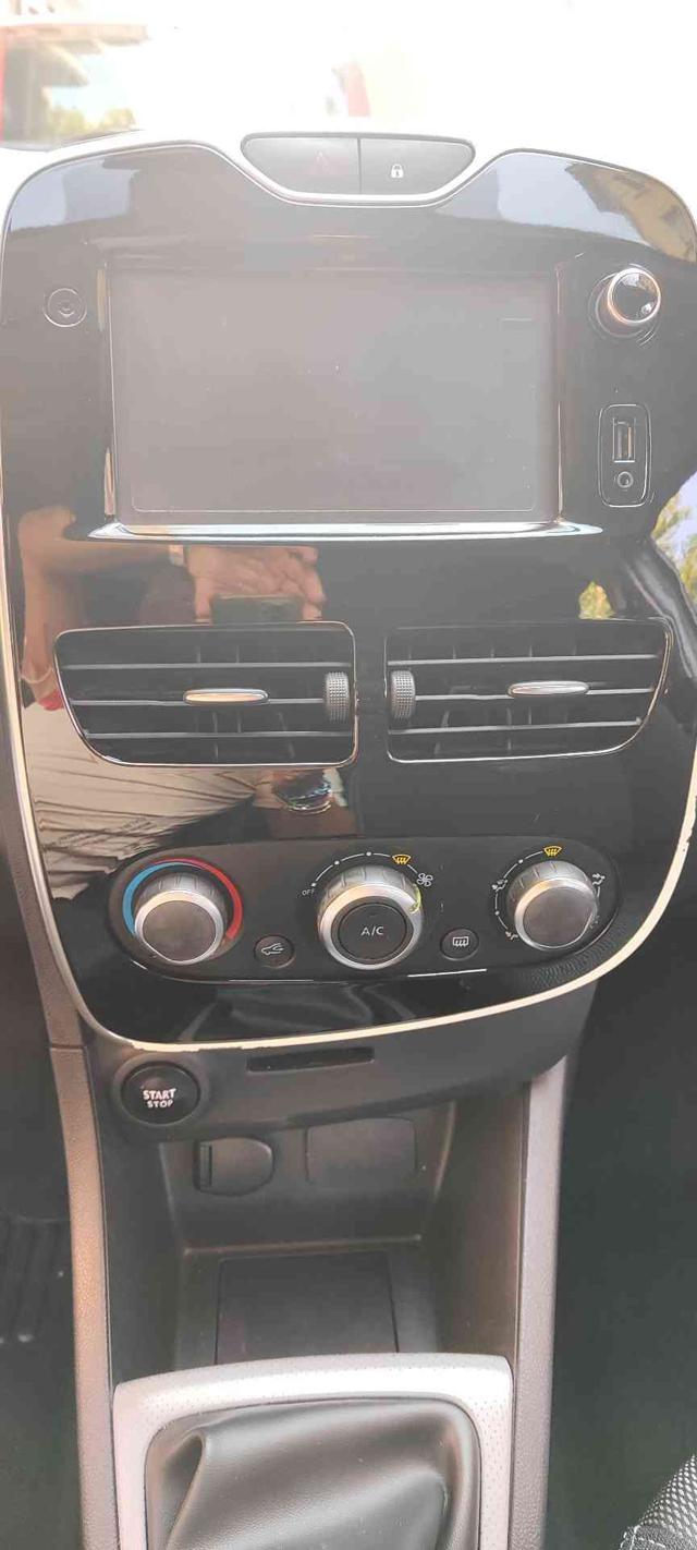 RENAULT Clio usata, con Climatizzatore