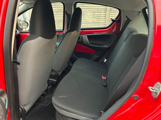TOYOTA Aygo usata, con Autoradio