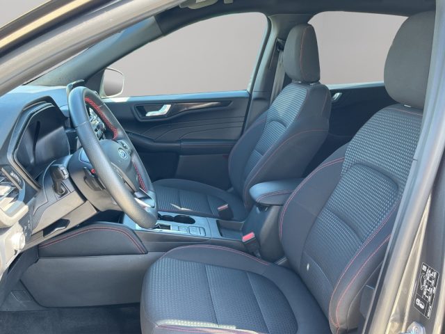 FORD Kuga usata, con Sistema di navigazione