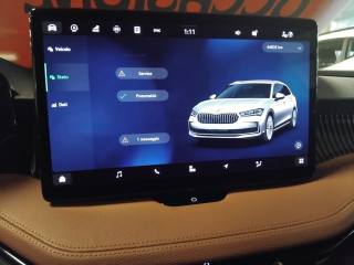 SKODA Superb usata, con Controllo trazione