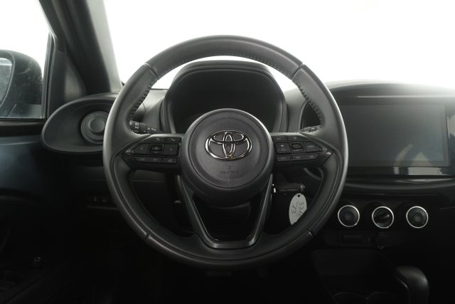 TOYOTA Aygo X usata 5
