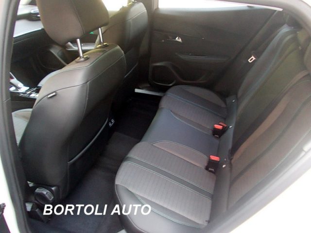 PEUGEOT 2008 usata, con Chiusura centralizzata