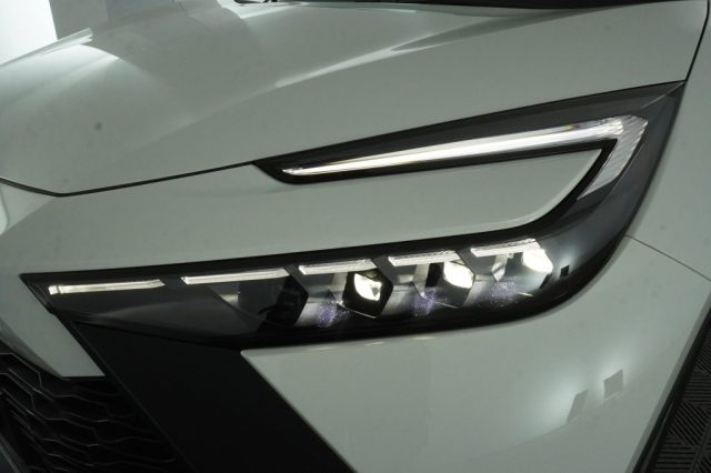 TOYOTA C-HR usata 15